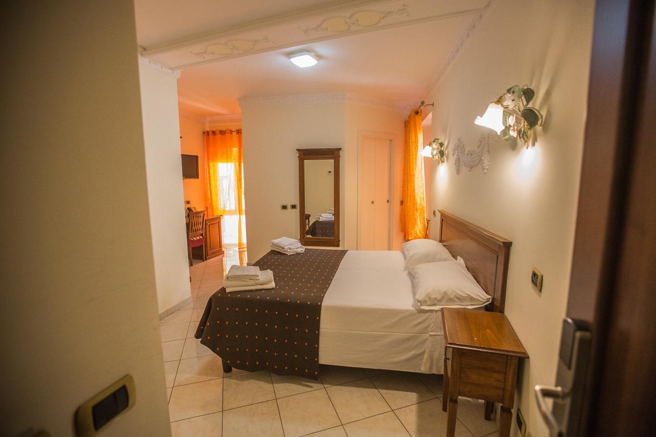 Hotel De Monti Róma Kültér fotó
